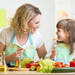 「食中毒」予防は家庭の食事で軽視傾向！？誤解も多い調査結果に